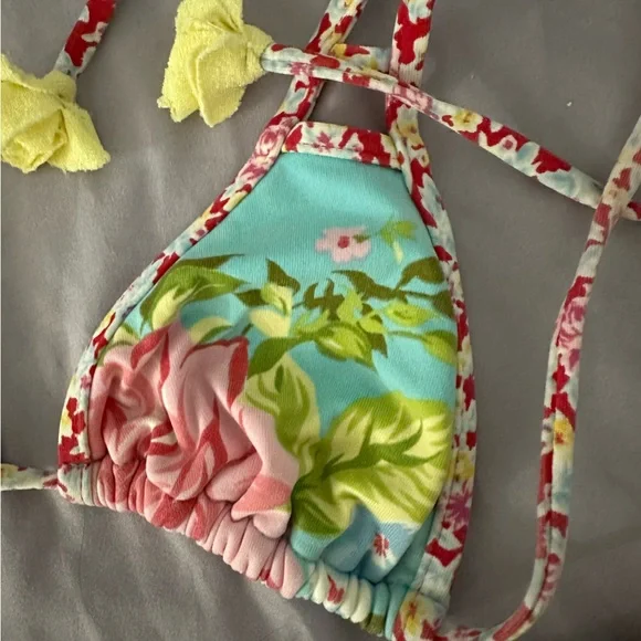 “GIRL STAR” Rose Print Bikini - Picture 3 of 5